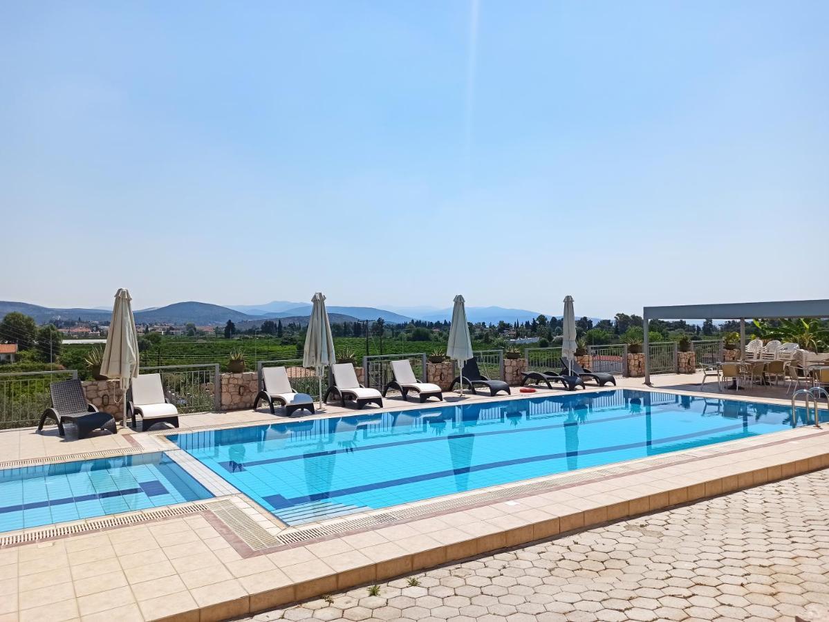 Villa Lilly โตโล ภายนอก รูปภาพ